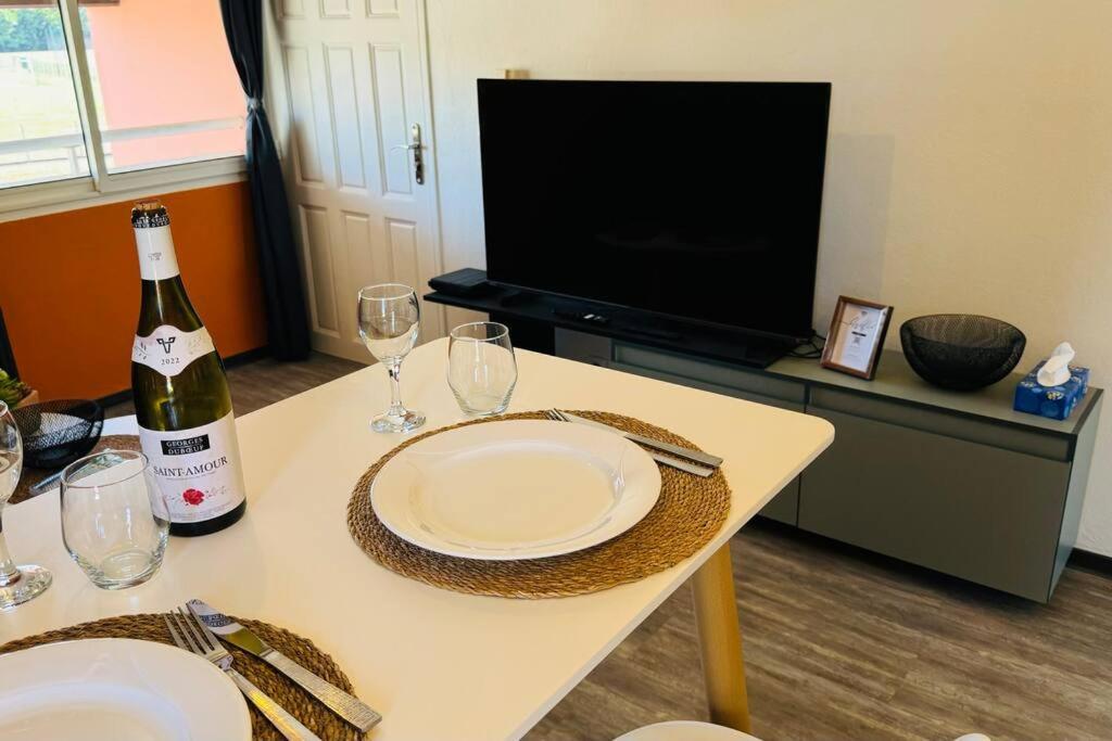 Apartmán T2 Le Cosy, Au Coeur De Montjoly, Parking, Clim Remire-Montjoly Exteriér fotografie